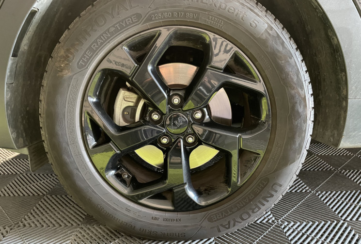 Kia Sportage 1.6 CRDI 136 CH 1ère main 4X2 BLACK EDITION