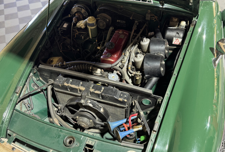 MG B DECAPOTABLE vert anglais + hardtop 