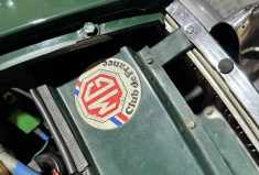 MG B DECAPOTABLE vert anglais + hardtop 