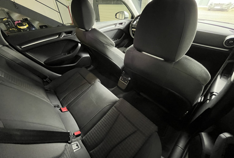 Audi A3 Sportback S-LINE 1.5 35 TFSI 150 ch / CARPLAY