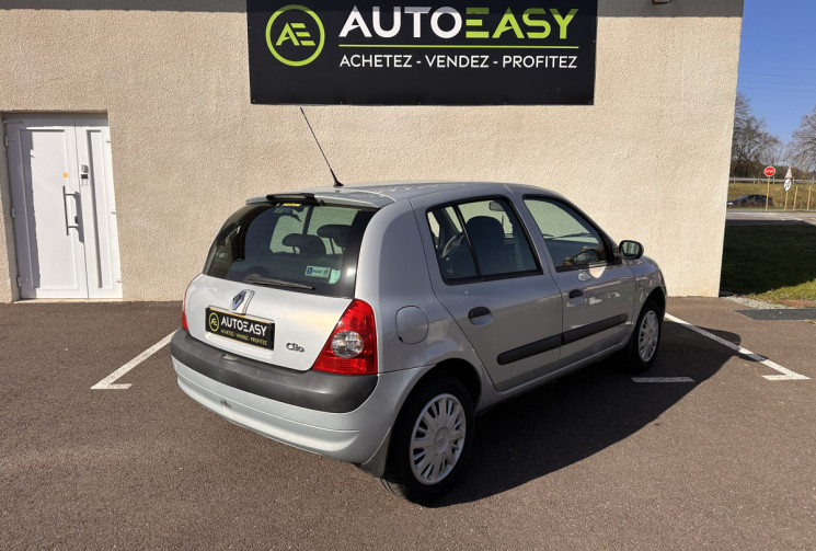 Renault Clio II 5 Portes Phase 2 1.2 i 16V 75 cv