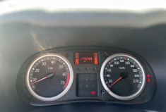 Renault Clio II 5 Portes Phase 2 1.2 i 16V 75 cv