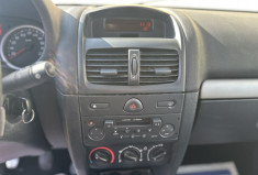 Renault Clio II 5 Portes Phase 2 1.2 i 16V 75 cv