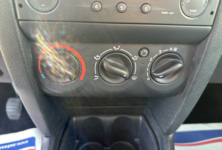 Renault Clio II 5 Portes Phase 2 1.2 i 16V 75 cv