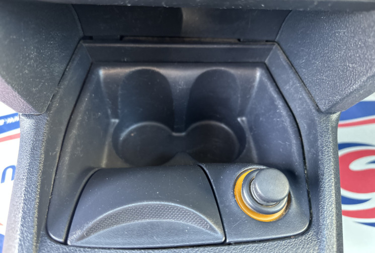 Renault Clio II 5 Portes Phase 2 1.2 i 16V 75 cv