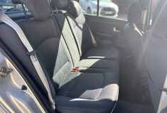 Renault Clio II 5 Portes Phase 2 1.2 i 16V 75 cv