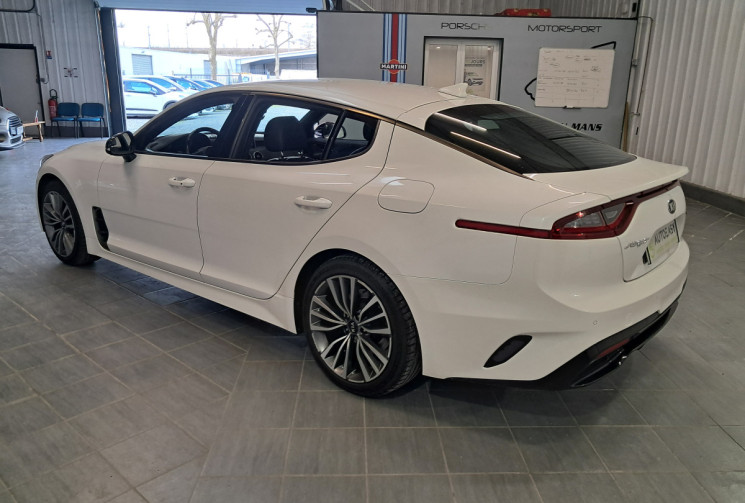 Kia STINGER 2.2 CRDi 200 GT Line Premium 4x4 BVA8 - CAMERA 360 - CUIR INTEGRAL - ENTRETIEN KIA 
