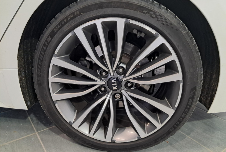 Kia STINGER 2.2 CRDi 200 GT Line Premium 4x4 BVA8 - CAMERA 360 - CUIR INTEGRAL - ENTRETIEN KIA 