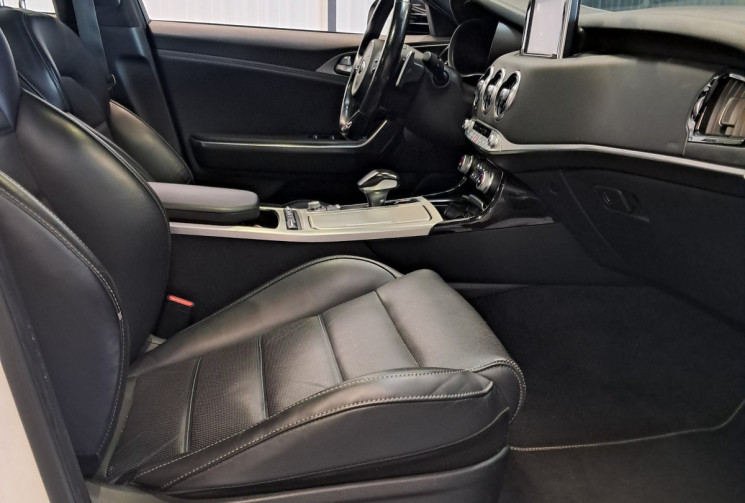 Kia STINGER 2.2 CRDi 200 GT Line Premium 4x4 BVA8 - CAMERA 360 - CUIR INTEGRAL - ENTRETIEN KIA 