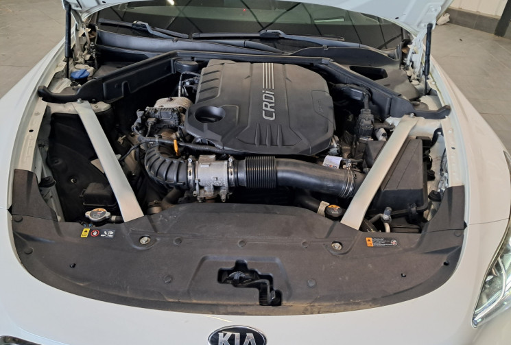 Kia STINGER 2.2 CRDi 200 GT Line Premium 4x4 BVA8 - CAMERA 360 - CUIR INTEGRAL - ENTRETIEN KIA 