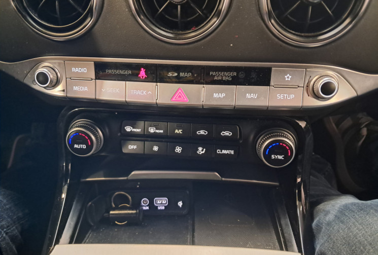 Kia STINGER 2.2 CRDi 200 GT Line Premium 4x4 BVA8 - CAMERA 360 - CUIR INTEGRAL - ENTRETIEN KIA 