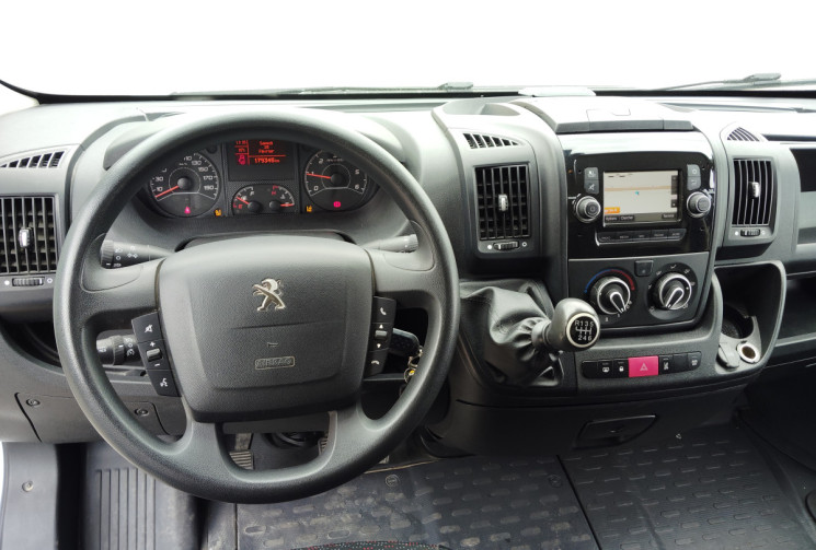 Peugeot Boxer TOLE 335 L3H3 BLUEHDI 140 ASPHALT