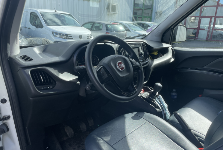 FIAT DOBLO cargo 1.4 t-jet 120cv bi carburation essence/gnv*attelage*clim*Prise usb