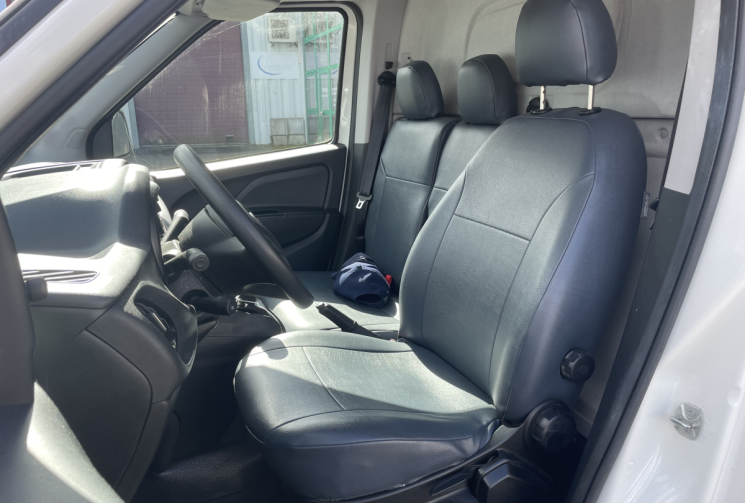 FIAT DOBLO cargo 1.4 t-jet 120cv bi carburation essence/gnv*attelage*clim*Prise usb