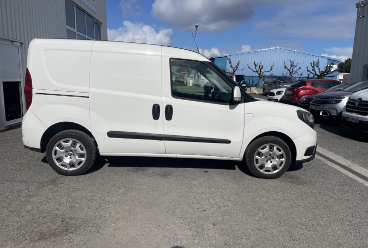 FIAT DOBLO cargo 1.4 t-jet 120cv bi carburation essence/gnv*attelage*clim*Prise usb