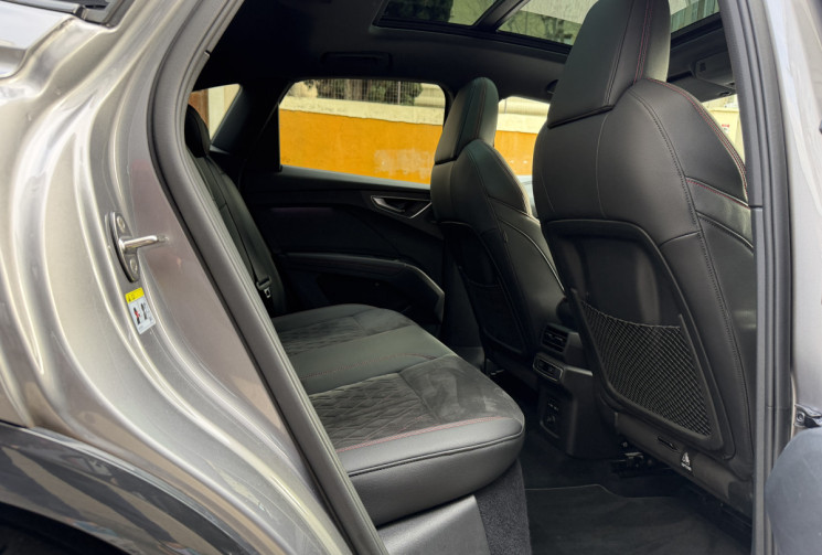 Audi Q4 sportback 50 e-tron s-line 300 cv quattro /ETAT NEUF / 