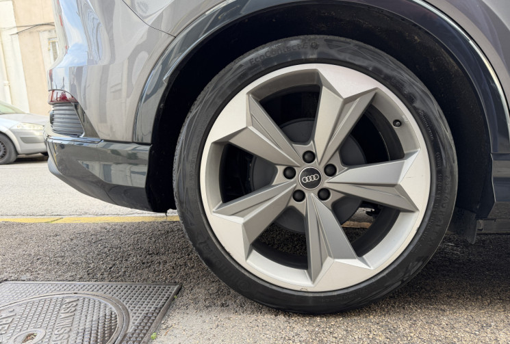 Audi Q4 sportback 50 e-tron s-line 300 cv quattro /ETAT NEUF / 