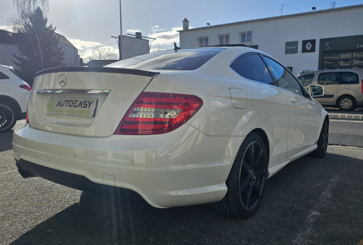 Mercedes Classe C 180 coupé 1.6i TURBO 156 cv pack AMG PLUS  Toit Panoramique 