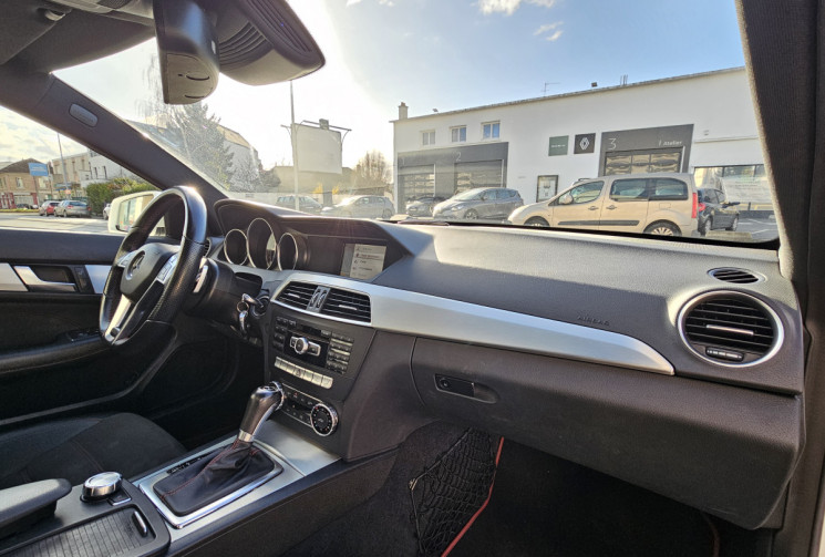 Mercedes CLASSE C COUPE 180 1.6i TURBO pack AMG PLUS 