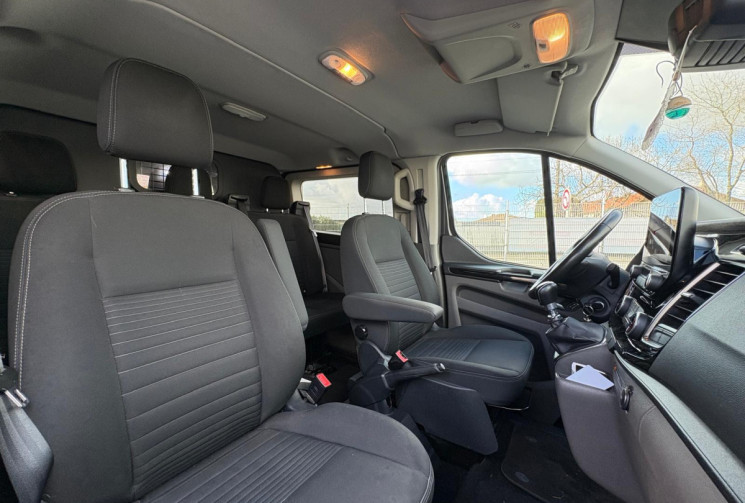 Ford CUSTOM L1H1 2.0 TDCi  130 LIMITED / DISTRIBUTION NEUF / GARANTIE 12 MOIS 