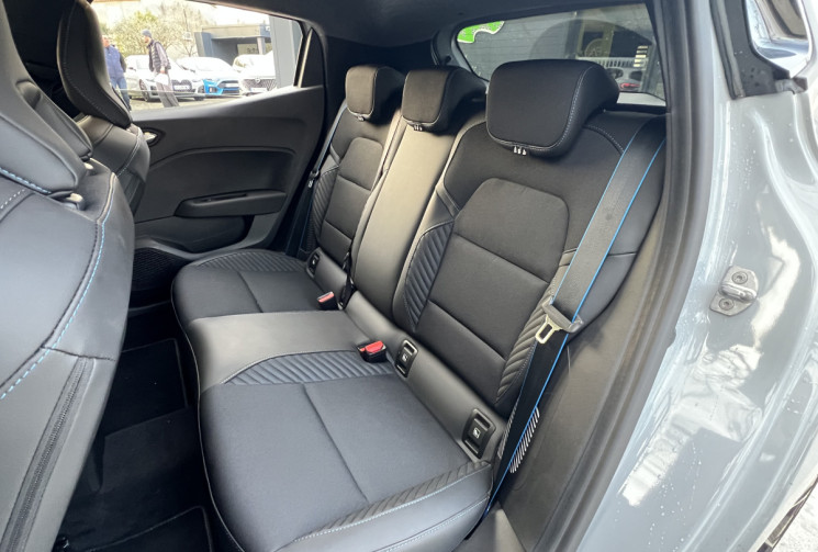 Renault Clio 5 V 1.6 E-Tech 145 Full Hybrid Esprit Alpine / Gris Rafale