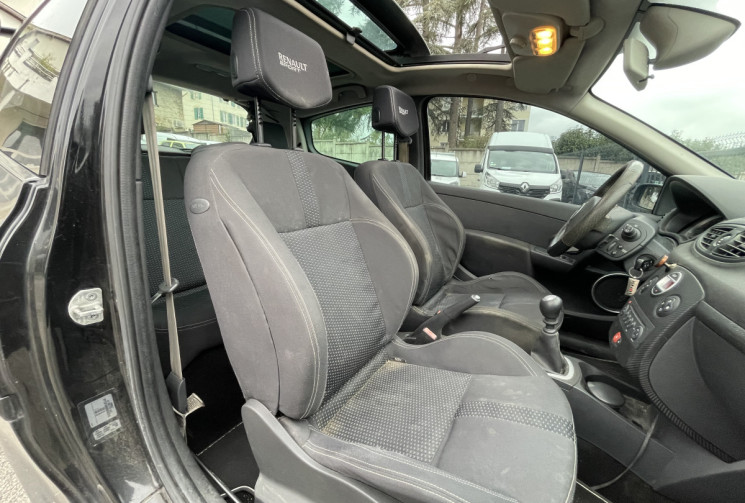 Renault Clio III RS 2.0 / 200 CH / LIGNE INOX