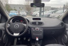 Renault Clio III RS 2.0 / 200 CH / LIGNE INOX