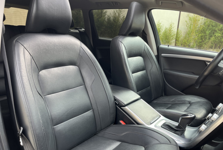 Volvo V70 III D4 181ch Summum Geartronic