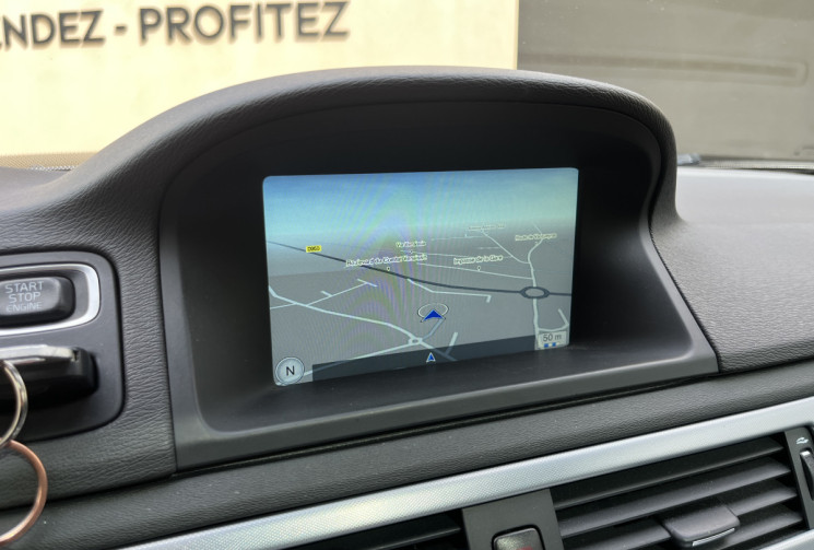 Volvo V70 III D4 181ch Summum Geartronic