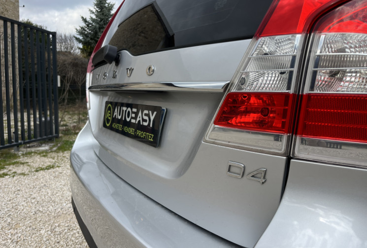 Volvo V70 III D4 181ch Summum Geartronic