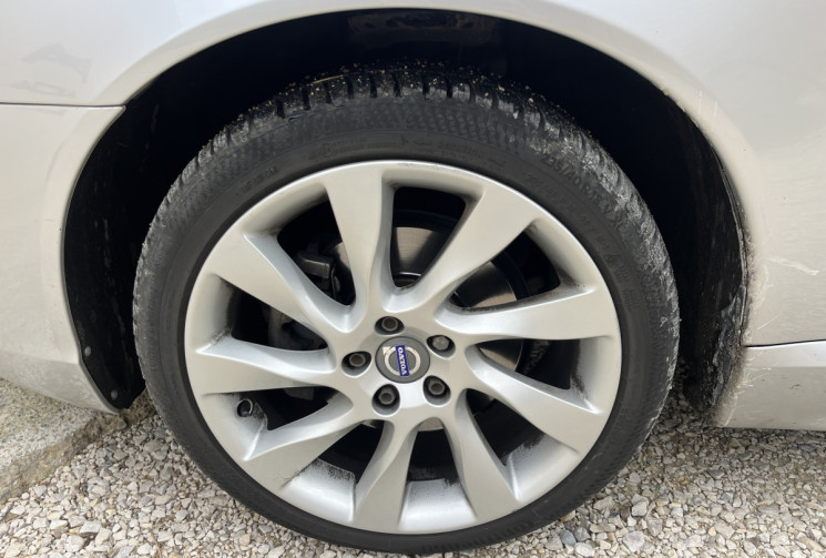 Volvo V70 III D4 181ch Summum Geartronic