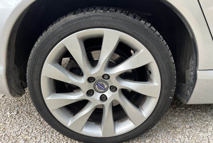 Volvo V70 III D4 181ch Summum Geartronic