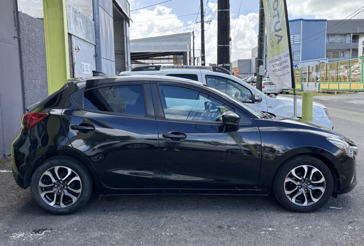 Mazda 2 Skyactiv-G 1.5 i 16V S&S 90 cv // Première main // Boîte automatique
