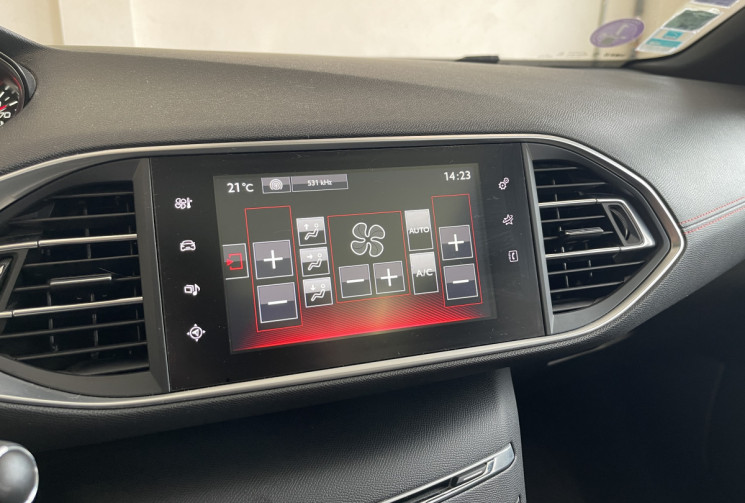 Peugeot 308  GT Line 130cv 1.2 Puretech Courroie distribution OK + Toit Panoramique 