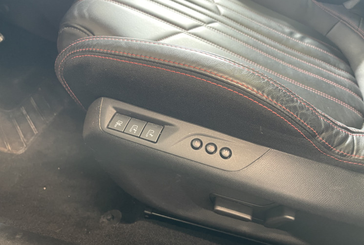 Peugeot 308  GT Line 130cv 1.2 Puretech Courroie distribution OK + Toit Panoramique 