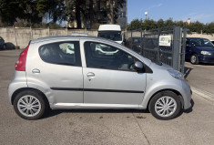 Peugeot 107 1.0 / 68 CH / TRENDY / CLIM 