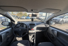 Peugeot 107 1.0 / 68 CH / TRENDY / CLIM 