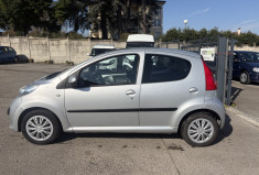 Peugeot 107 1.0 / 68 CH / TRENDY / CLIM 