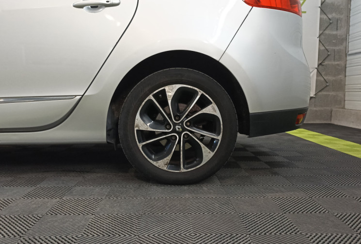 Renault GRAND SCENIC 1.6 dCi 130ch energy / entretien à jour