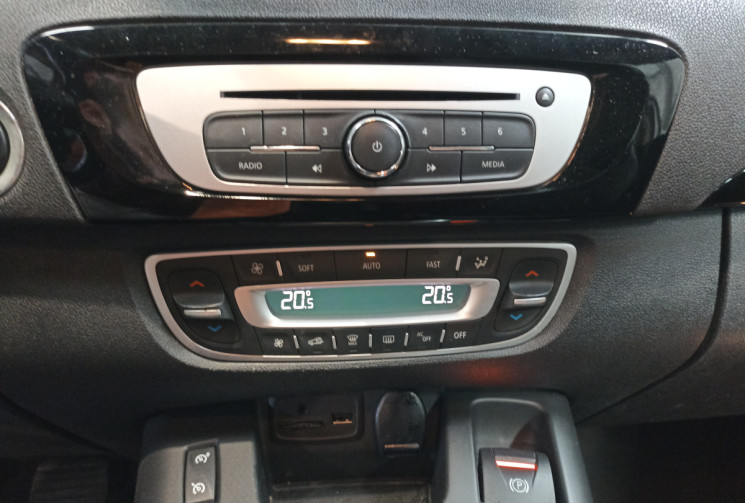 Renault GRAND SCENIC 1.6 dCi 130ch energy / entretien à jour