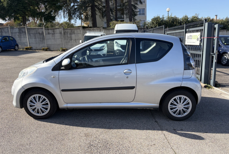 Citroën C1 1.0 / 68 CH / CONFORT / CLIM 