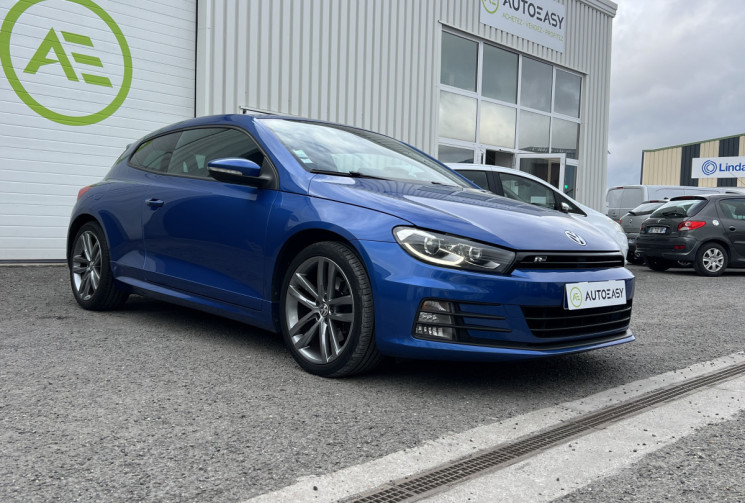 Volkswagen Scirocco 2.0 TSI 180 cv R-line DSG * Sièges Cuir Chauffants * Caméra * Excellent Etat