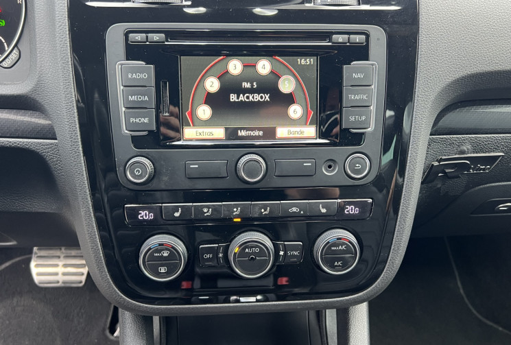 Volkswagen Scirocco 2.0 tsi 180 bluemotion r-line dsg bva  Sieges Cuir/chauffants