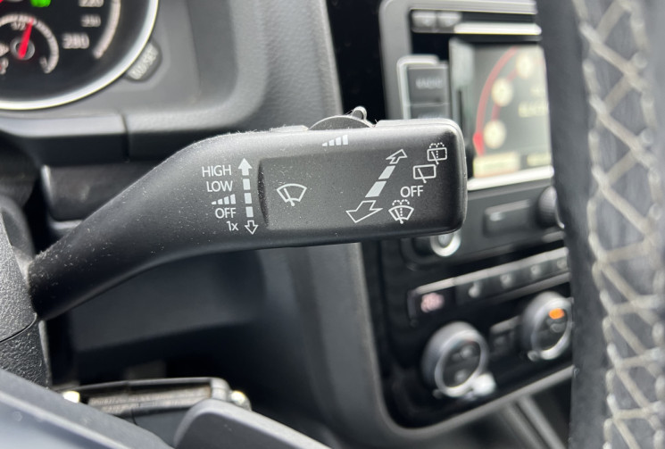 Volkswagen Scirocco 2.0 tsi 180 bluemotion r-line dsg bva  Sieges Cuir/chauffants