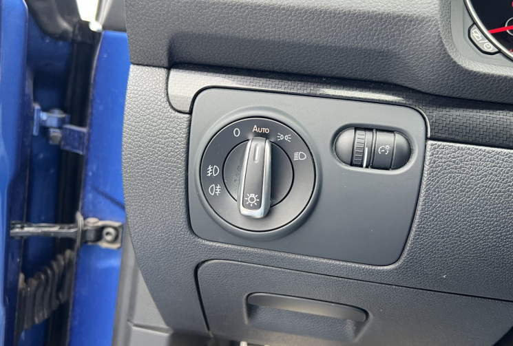 Volkswagen Scirocco 2.0 tsi 180 bluemotion r-line dsg bva  Sieges Cuir/chauffants