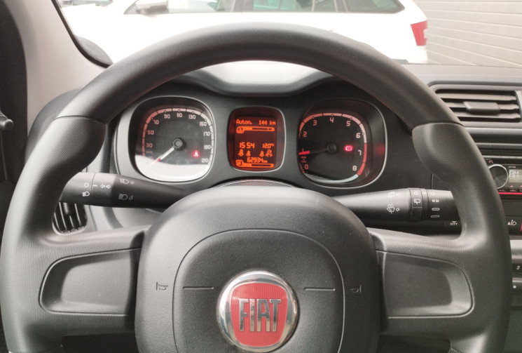 FIAT Panda III 1.2 i 69 S&S POP BVM5 + Attelage
