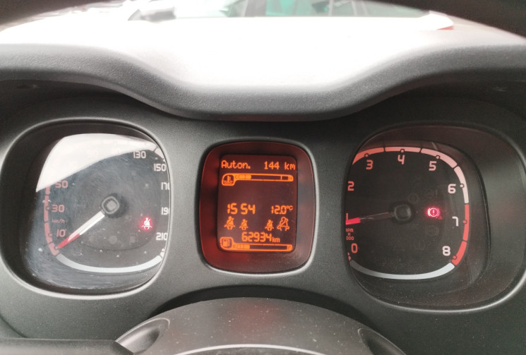 FIAT Panda III 1.2 i 69 S&S POP BVM5 + Attelage