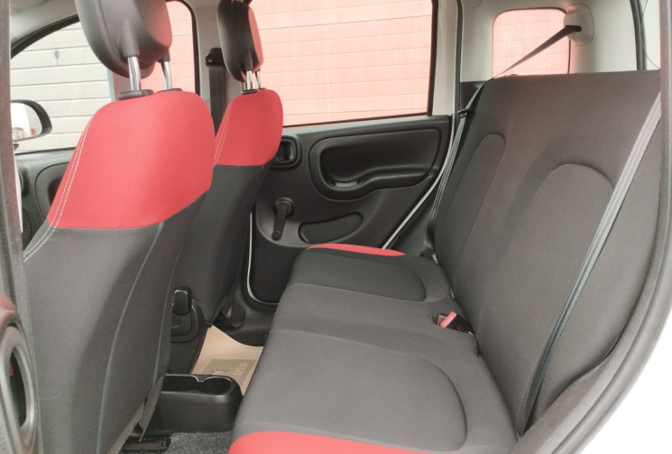 FIAT Panda III 1.2 i 69 S&S POP BVM5 + Attelage