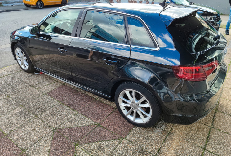 Audi A3 SPORTBACK 1.6 / 110 ch  Tdi / S-line