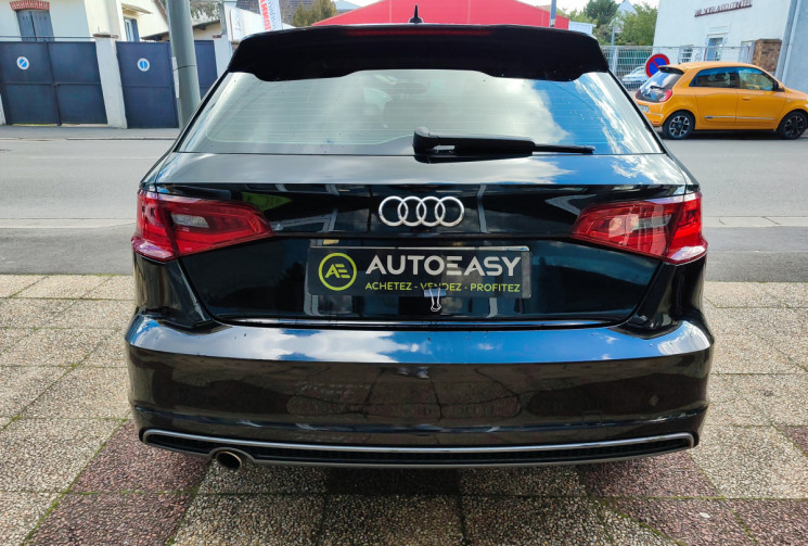 Audi A3 SPORTBACK 1.6 / 110 ch  Tdi / S-line